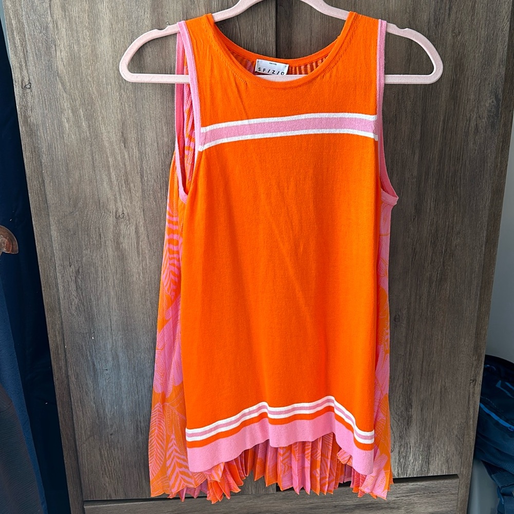 Sfizio Studio gorgeous flowy orange and pink top